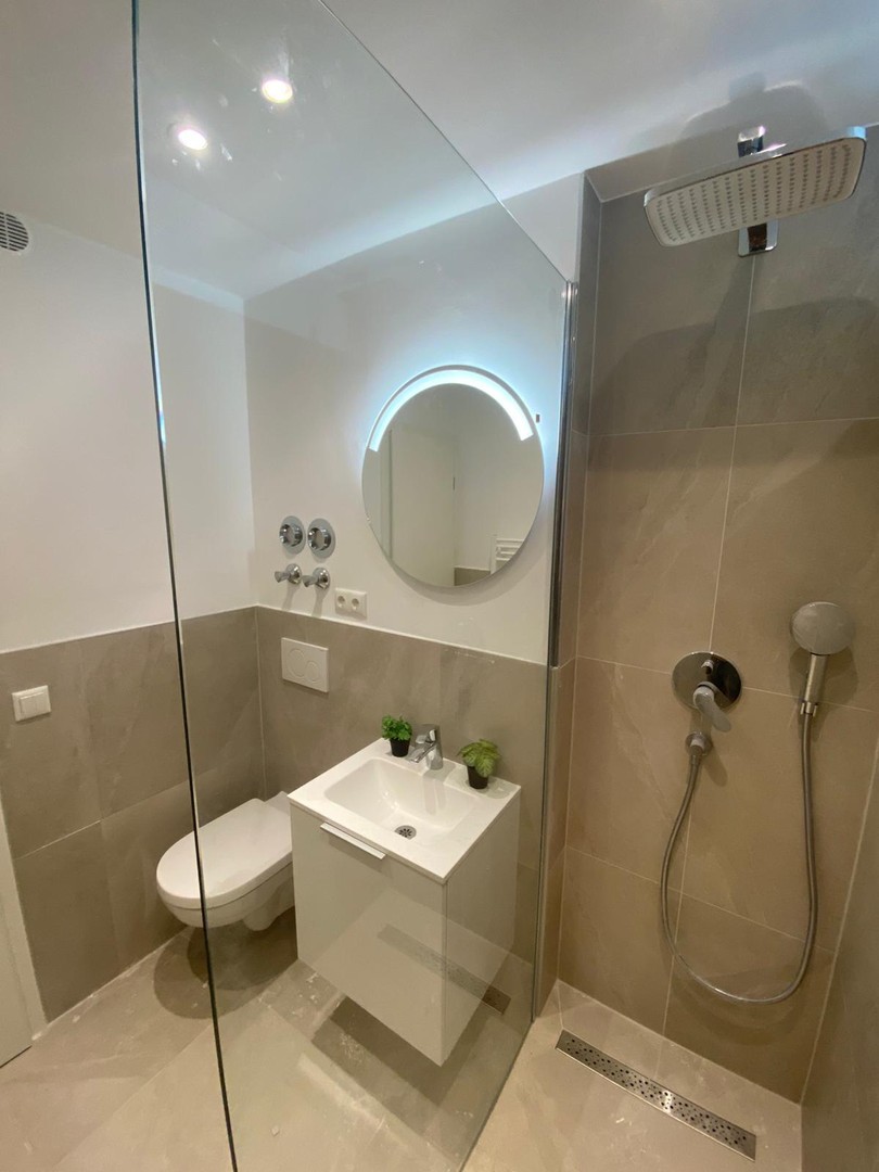 Property thumbnail 9