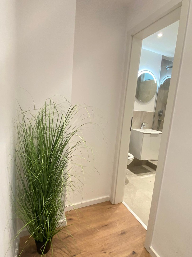 Property thumbnail 12