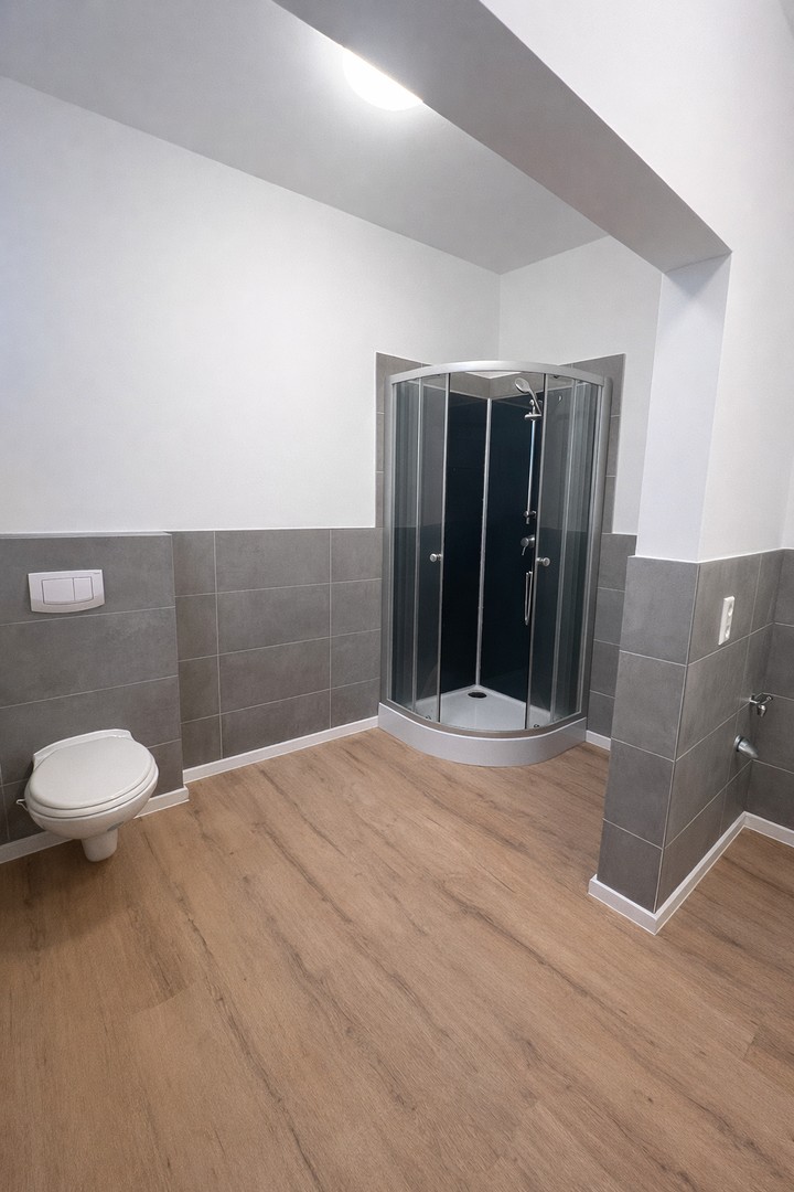 Property thumbnail 3