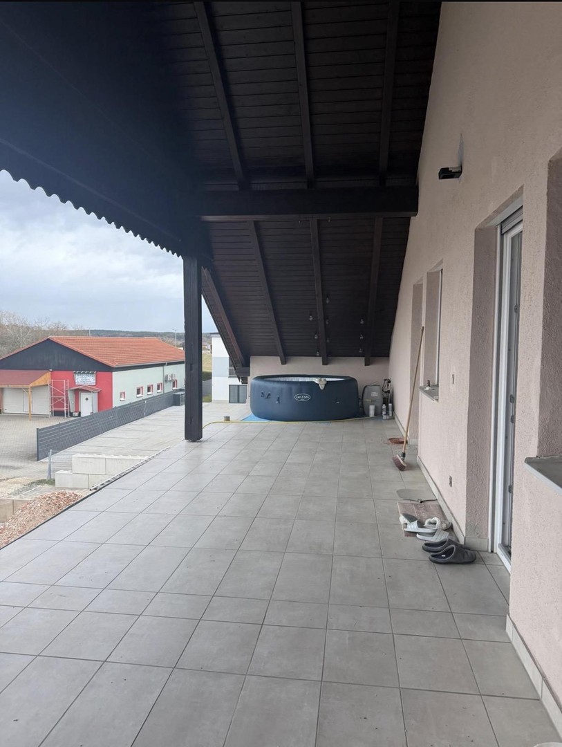 Property thumbnail 13