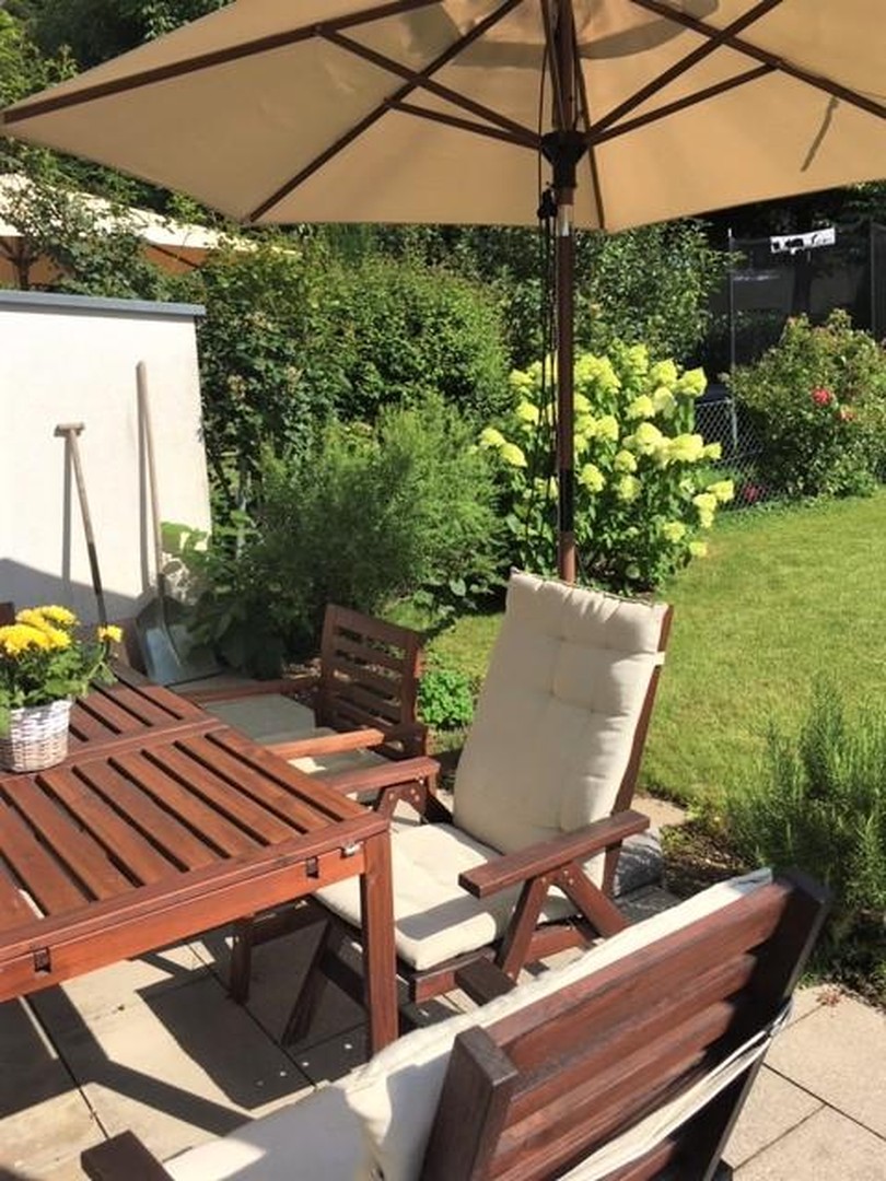 Freundliche moderne DHH in ruhiger und dennoch zentraler Wohnlage