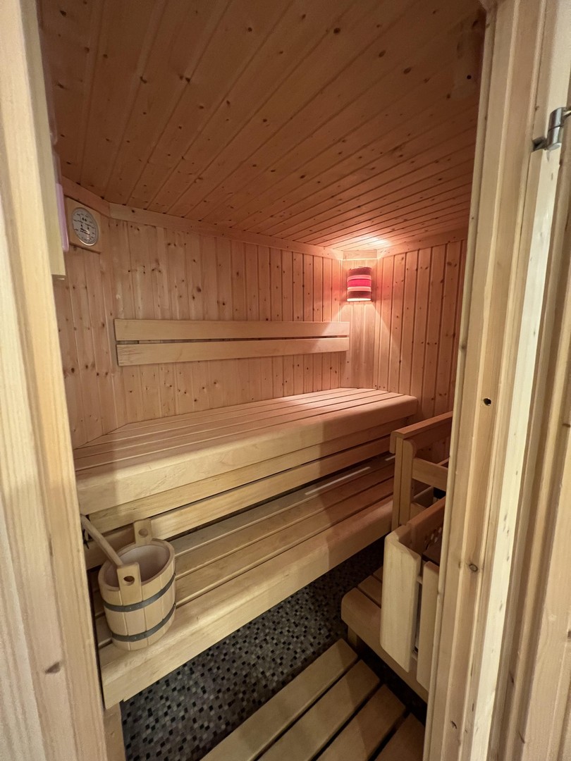 Lichtdurchfluteter Reihenbungalow mit Garten und Sauna in ruhiger Lage – Puchheim – Vorschaubild 18