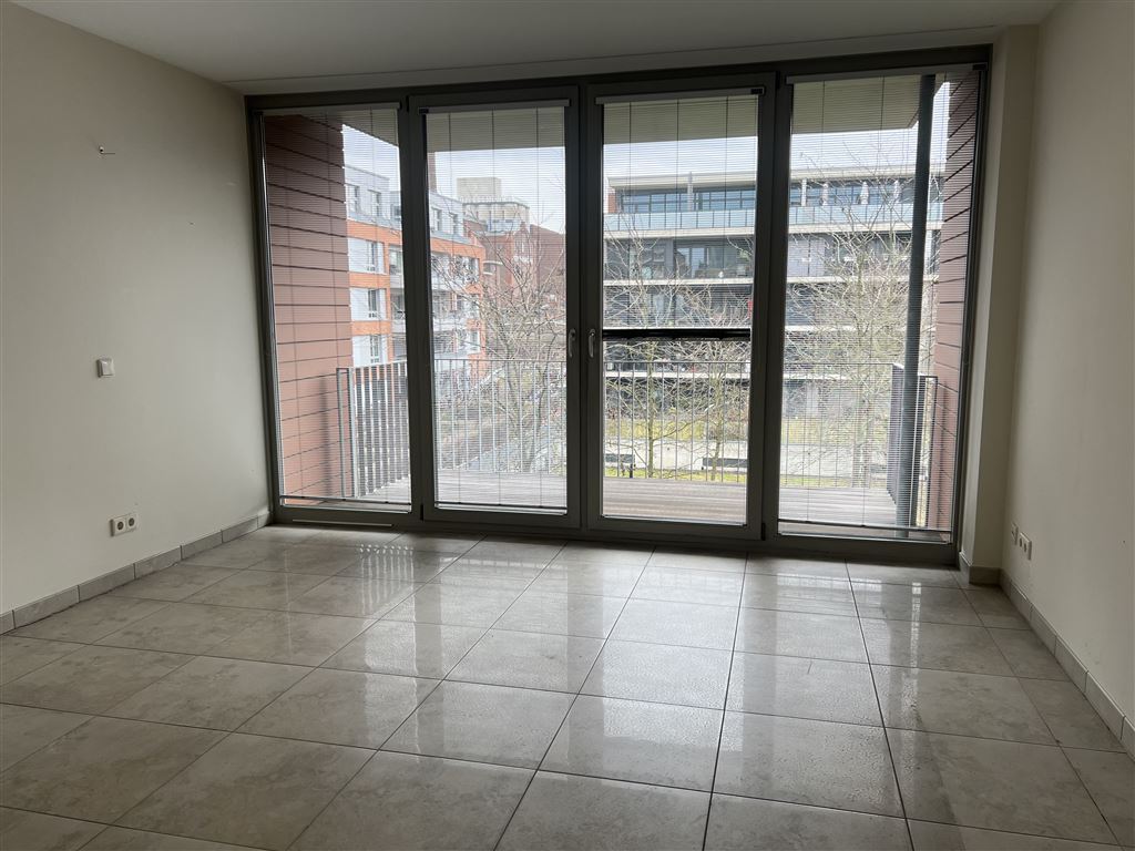 Wohnen am Wasser: Barrierefreie 4 ½-Raum-ETW mit TG-Stellplatz in Top-Lage Innenhafen – Duisburg – Vorschaubild 4
