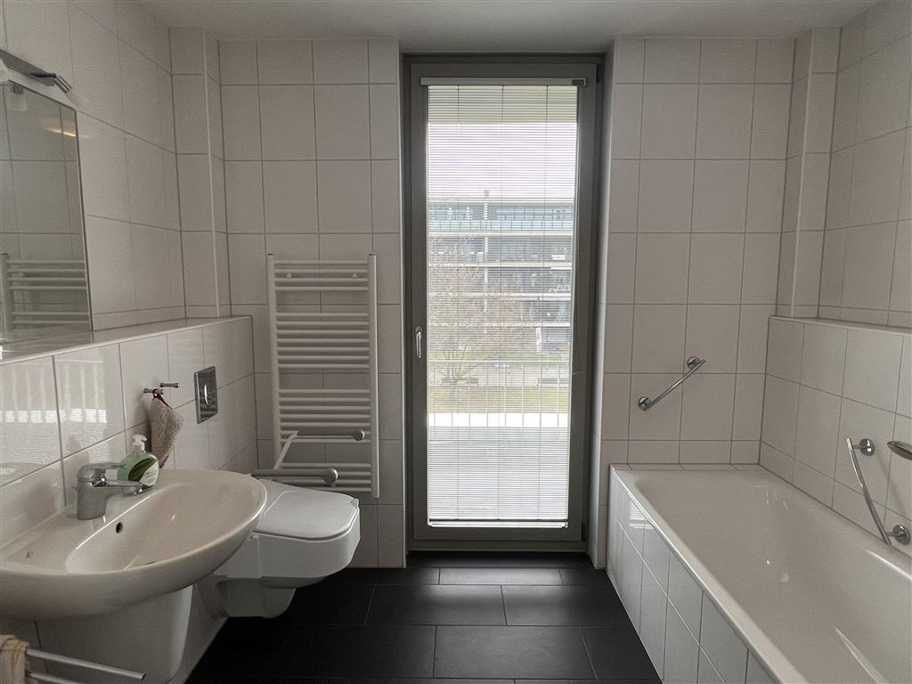 Wohnen am Wasser: Barrierefreie 4 ½-Raum-ETW mit TG-Stellplatz in Top-Lage Innenhafen – Duisburg – Vorschaubild 8