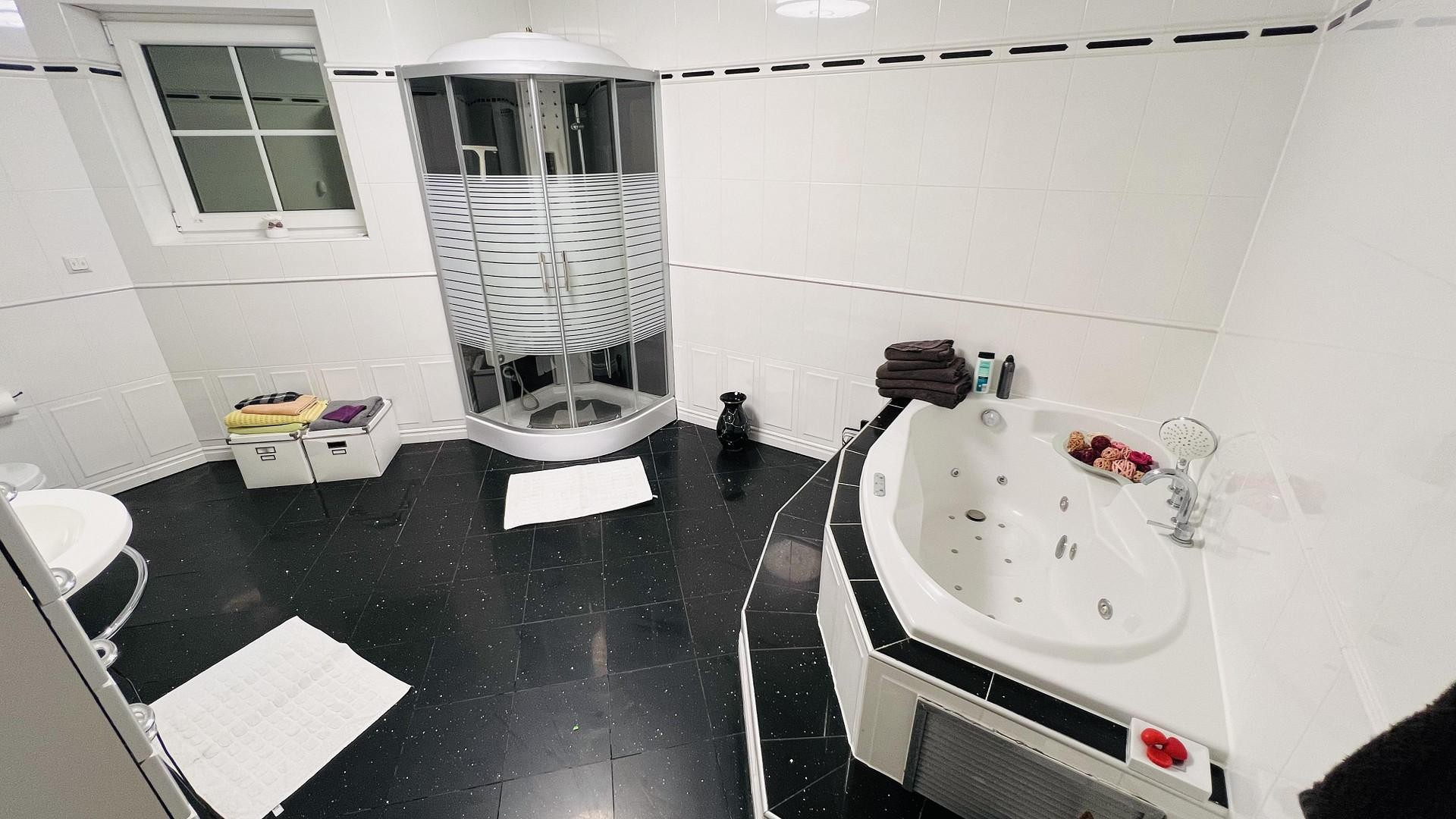 Property thumbnail 31