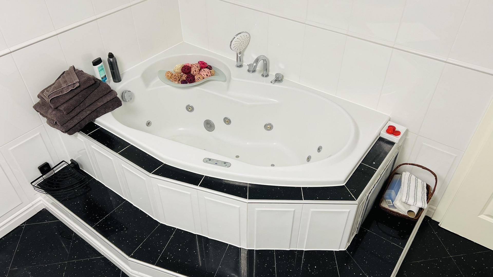 Property thumbnail 34