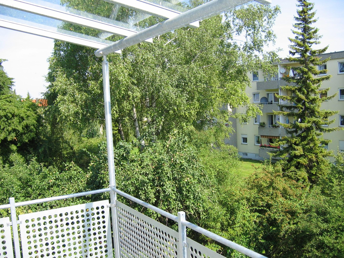 Property thumbnail 6