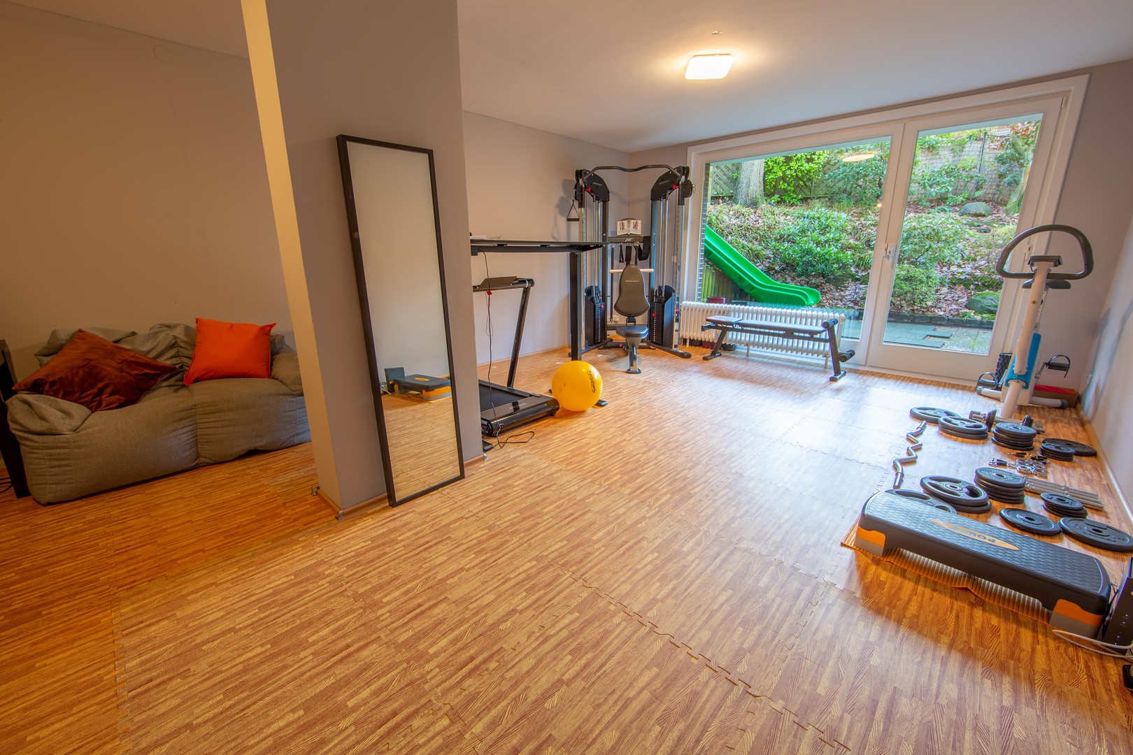 Property thumbnail 9