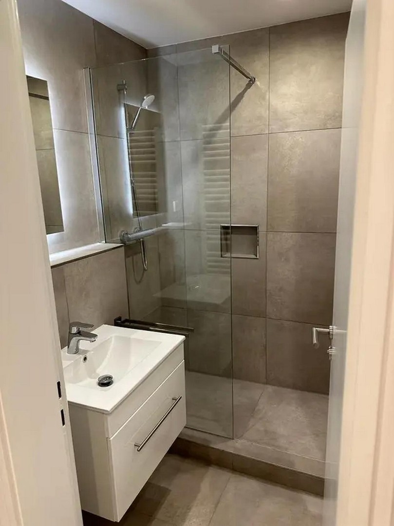 Property thumbnail 9