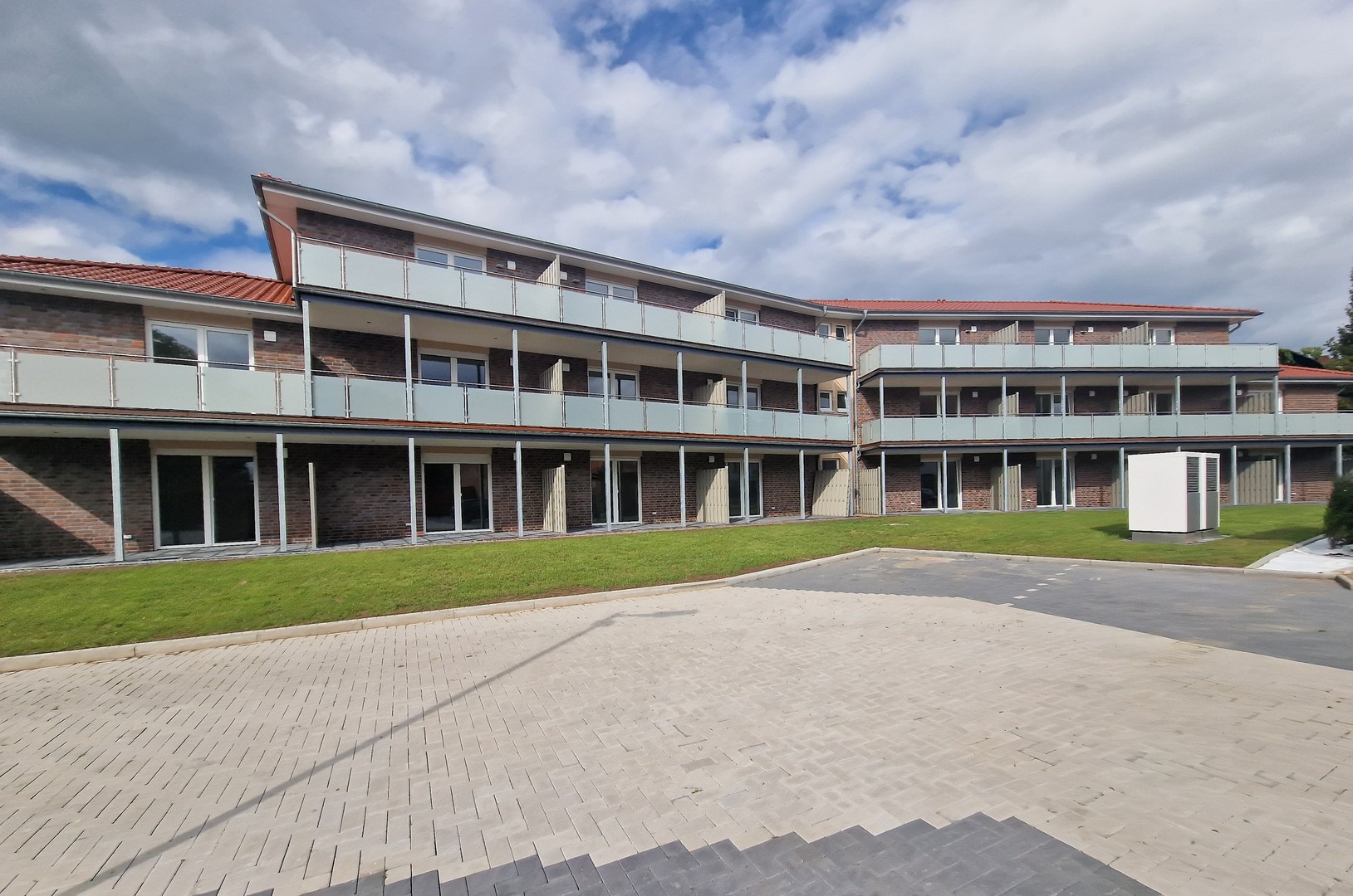 Property thumbnail 2