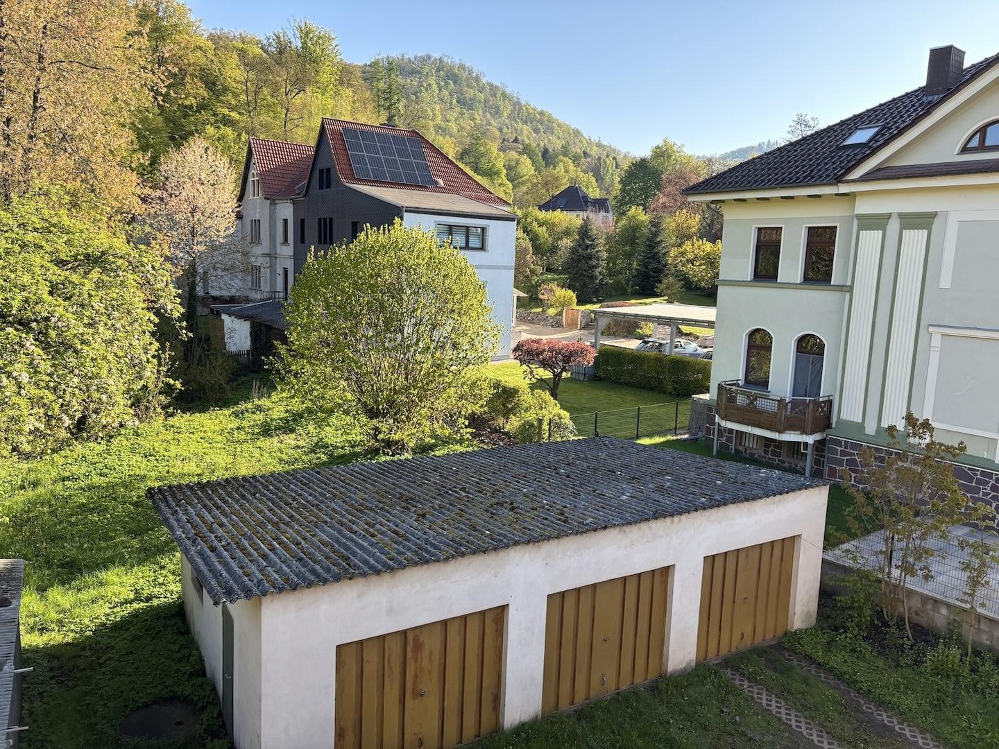 Immobilie in Harztor - Villa/Mehrfamilienhaus am Südharz in idyllischem Erholungsort - mit Ausbau-/Investmentpotential - Bild 2