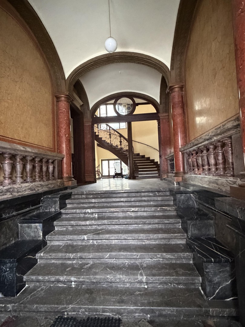 Property thumbnail 2