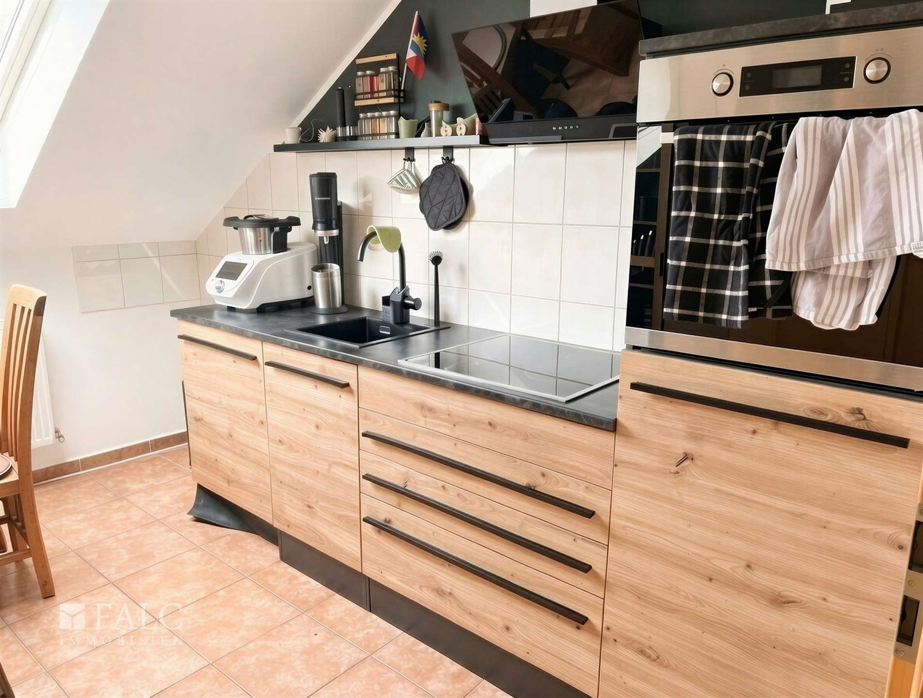 Property thumbnail 6