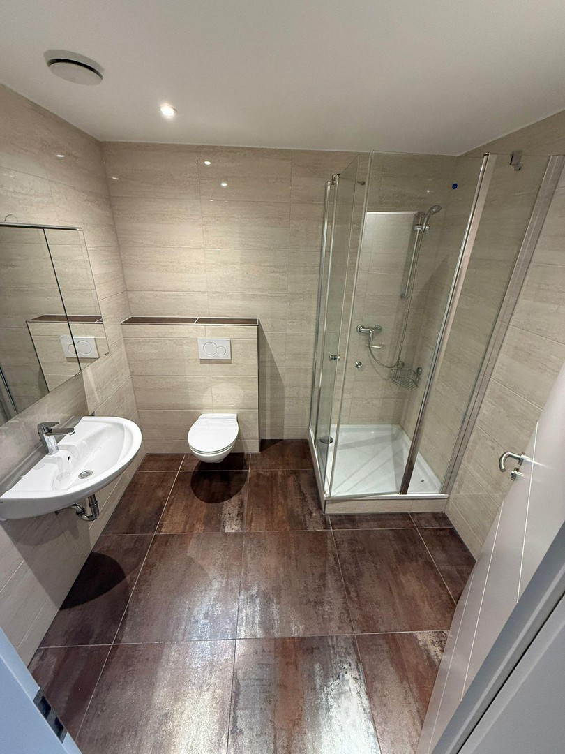 Property thumbnail 8