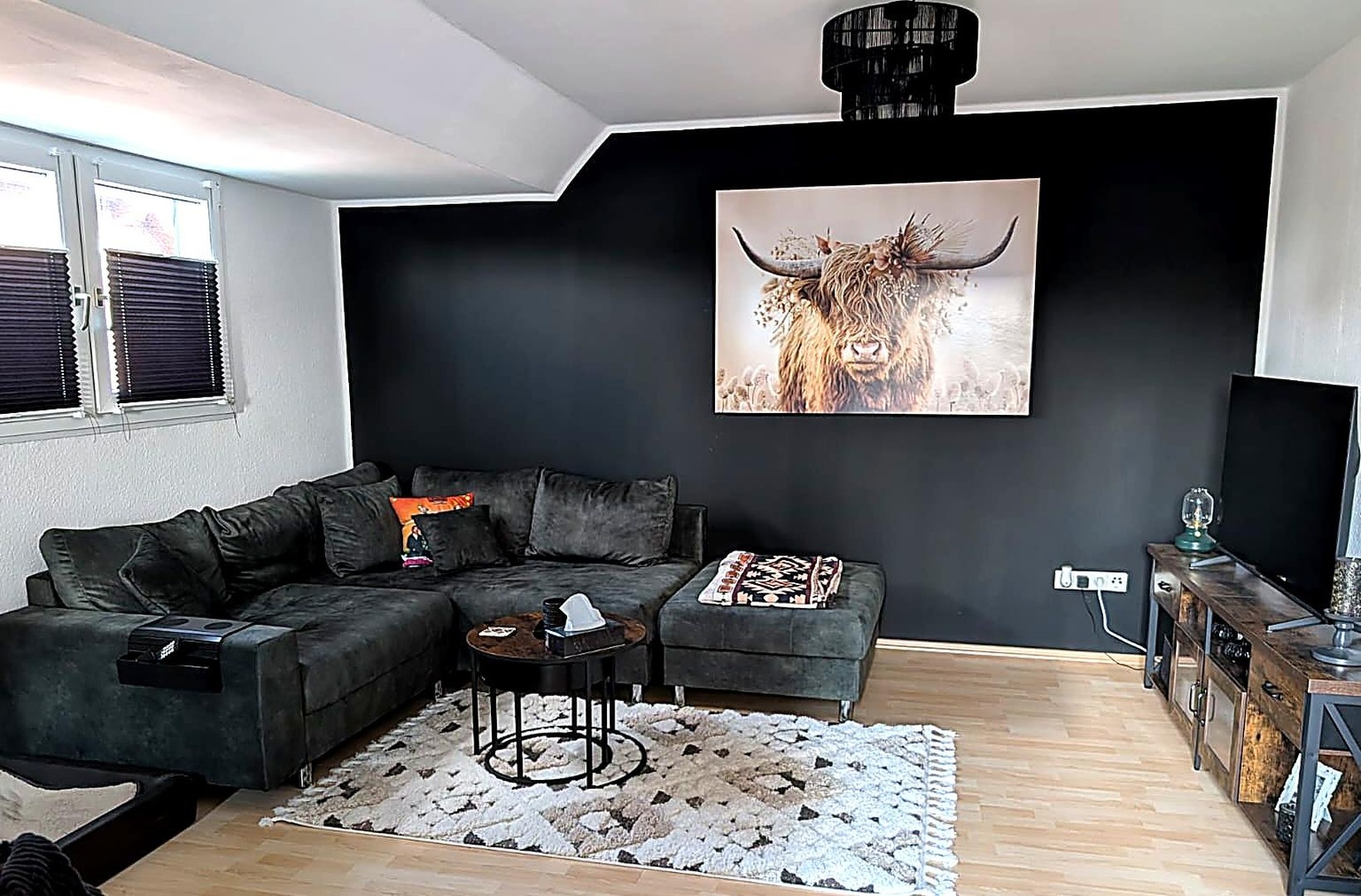 Helle Dachgeschosswohnung mit Balkon & Weitblick – ruhig gelegen