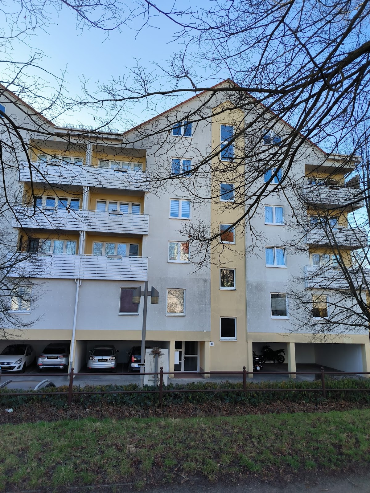 Property thumbnail 3