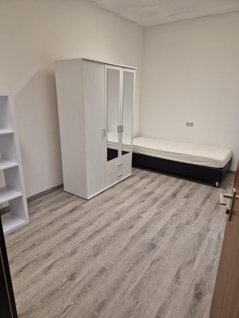 Property thumbnail 2