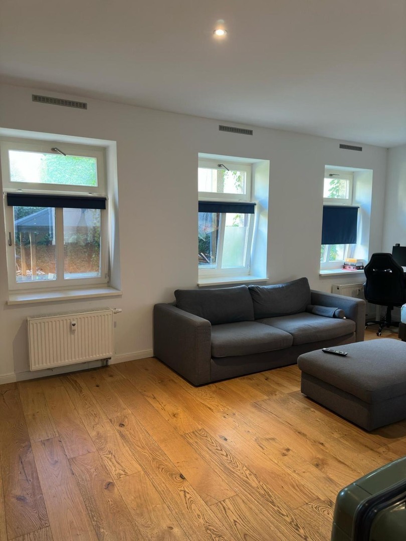 Property thumbnail 9