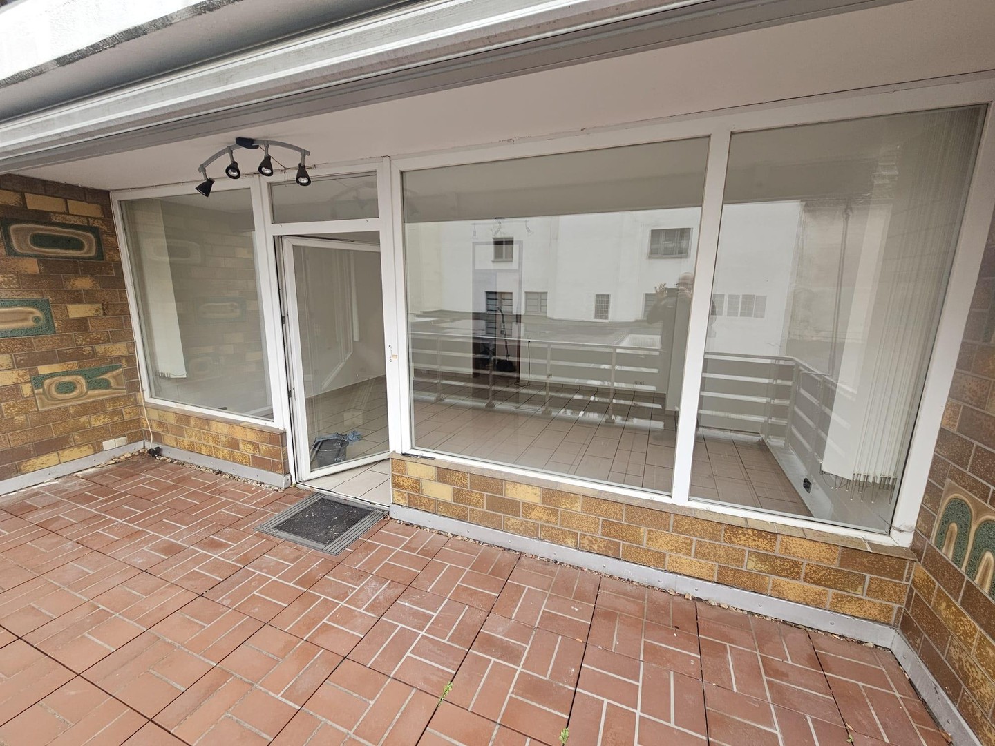 Property thumbnail 2