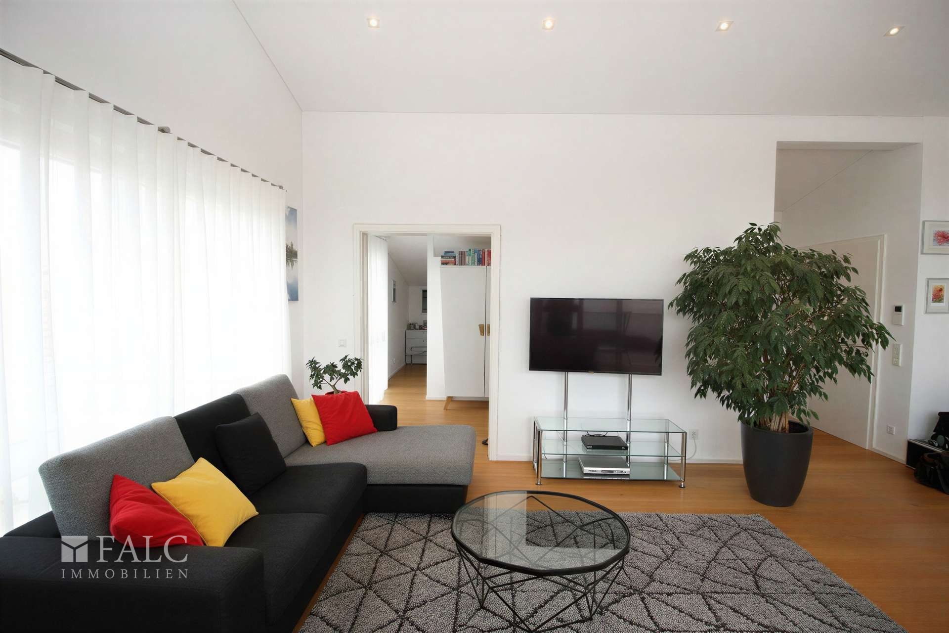 Property thumbnail 6