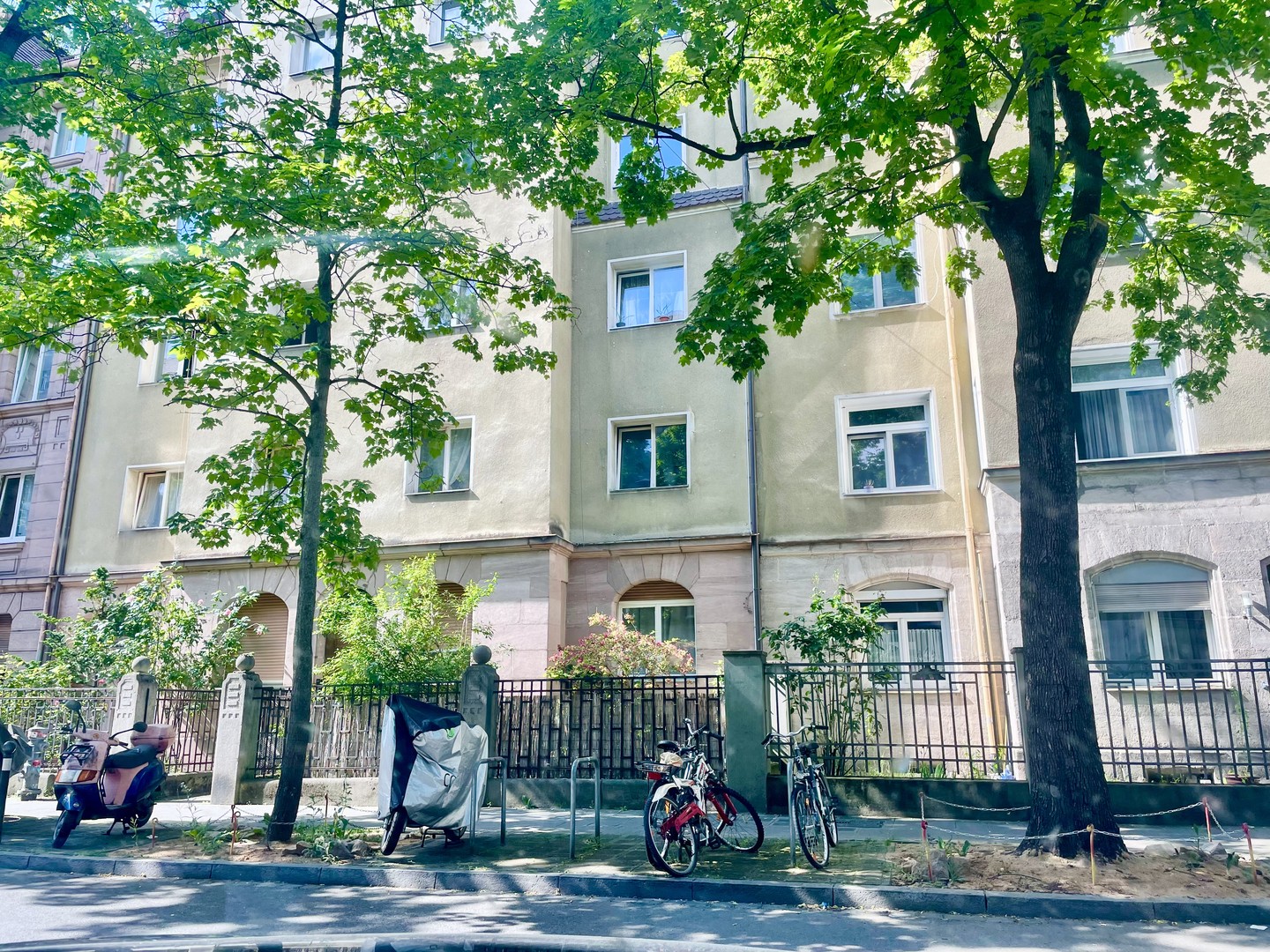 Property thumbnail 6