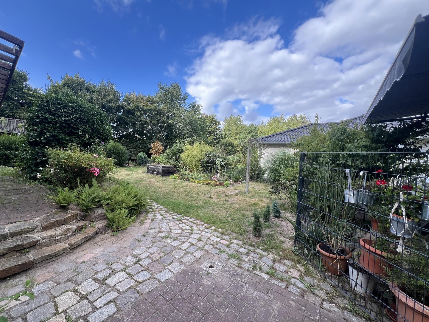 Property thumbnail 9