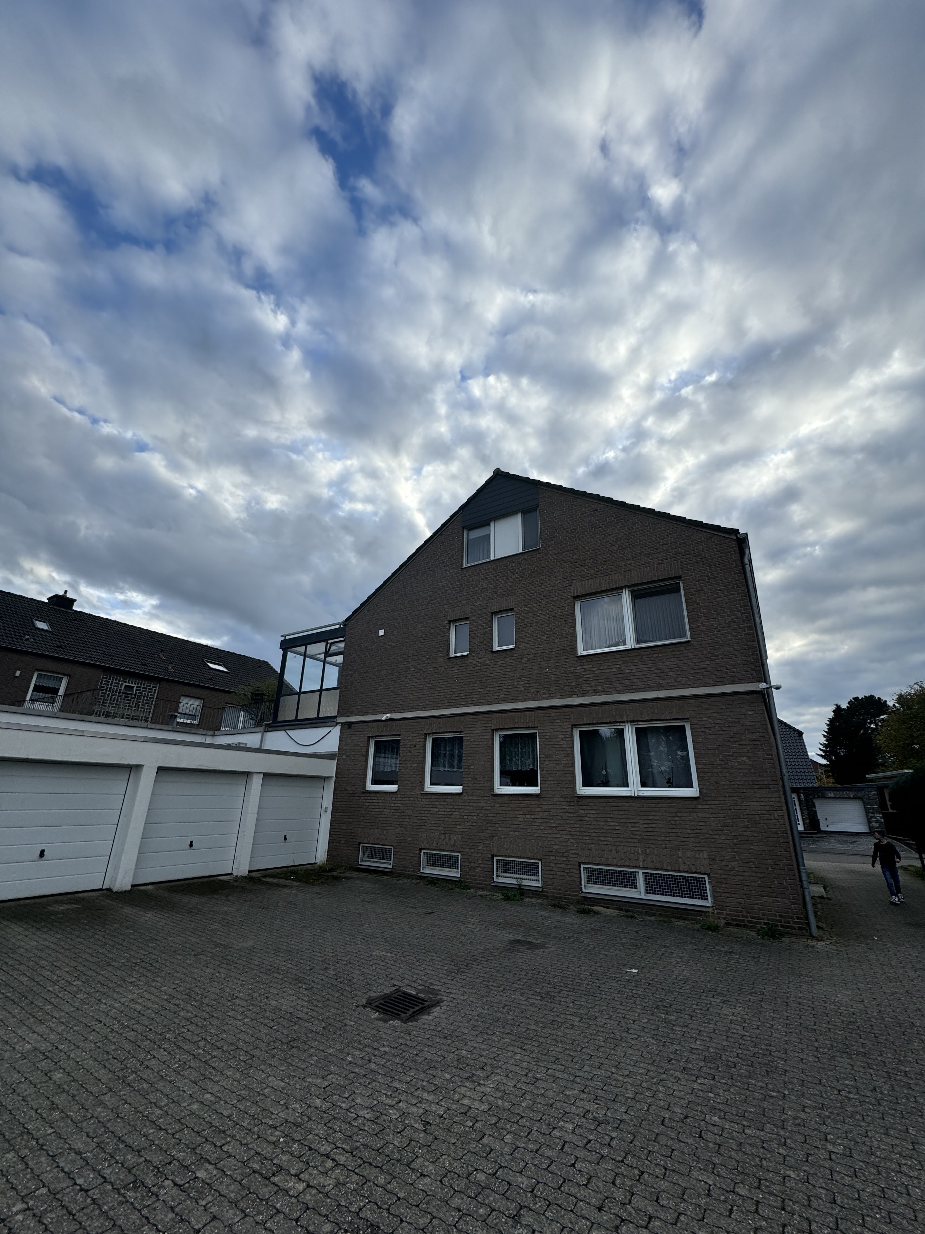 Bedburg Kaster - schöne 3-Raum-Wohnung mit Wintergarten