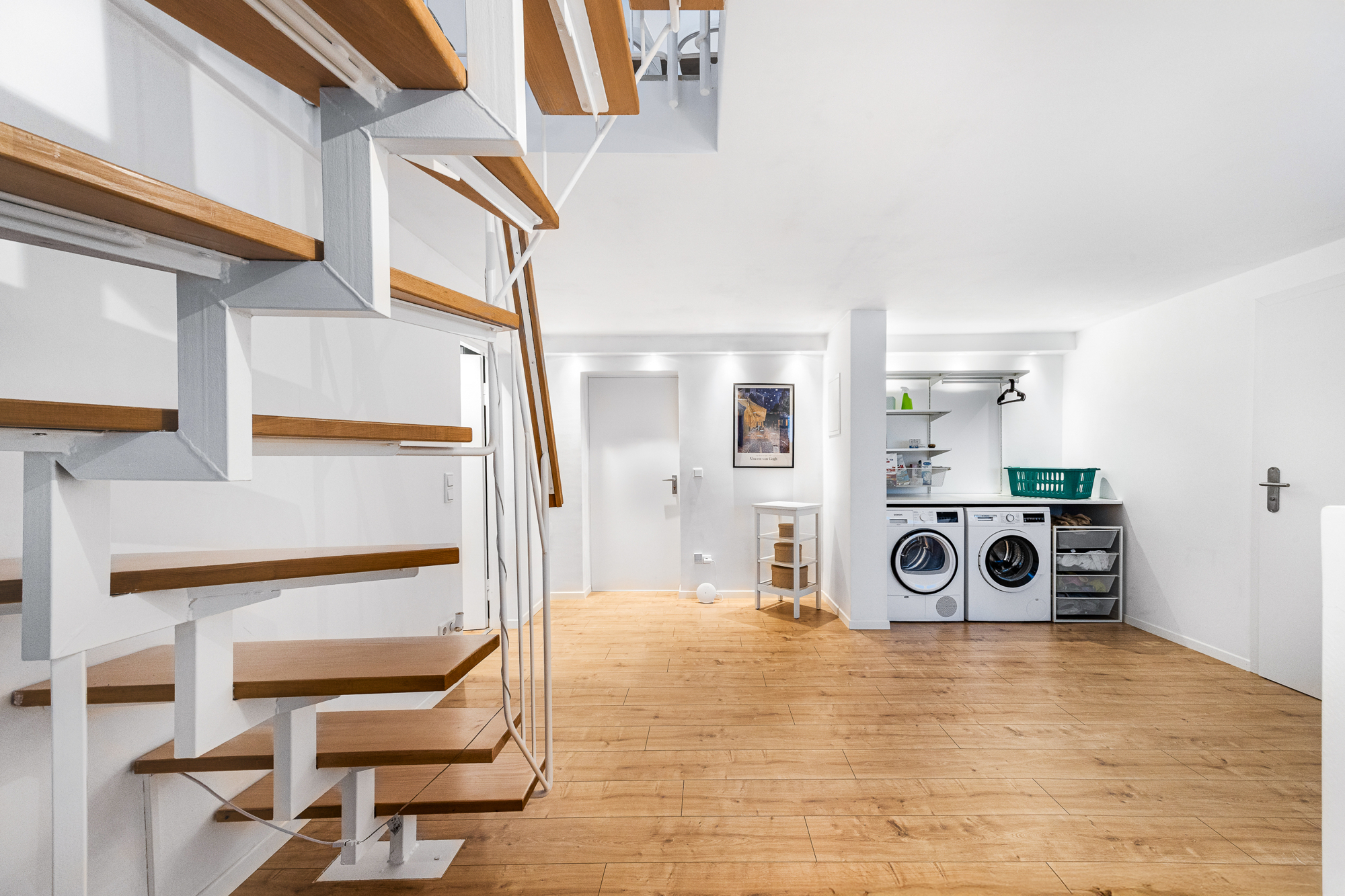 Wohnen auf zwei Ebenen - Moderne Wohnung mit West-Loggia – München – Vorschaubild 11