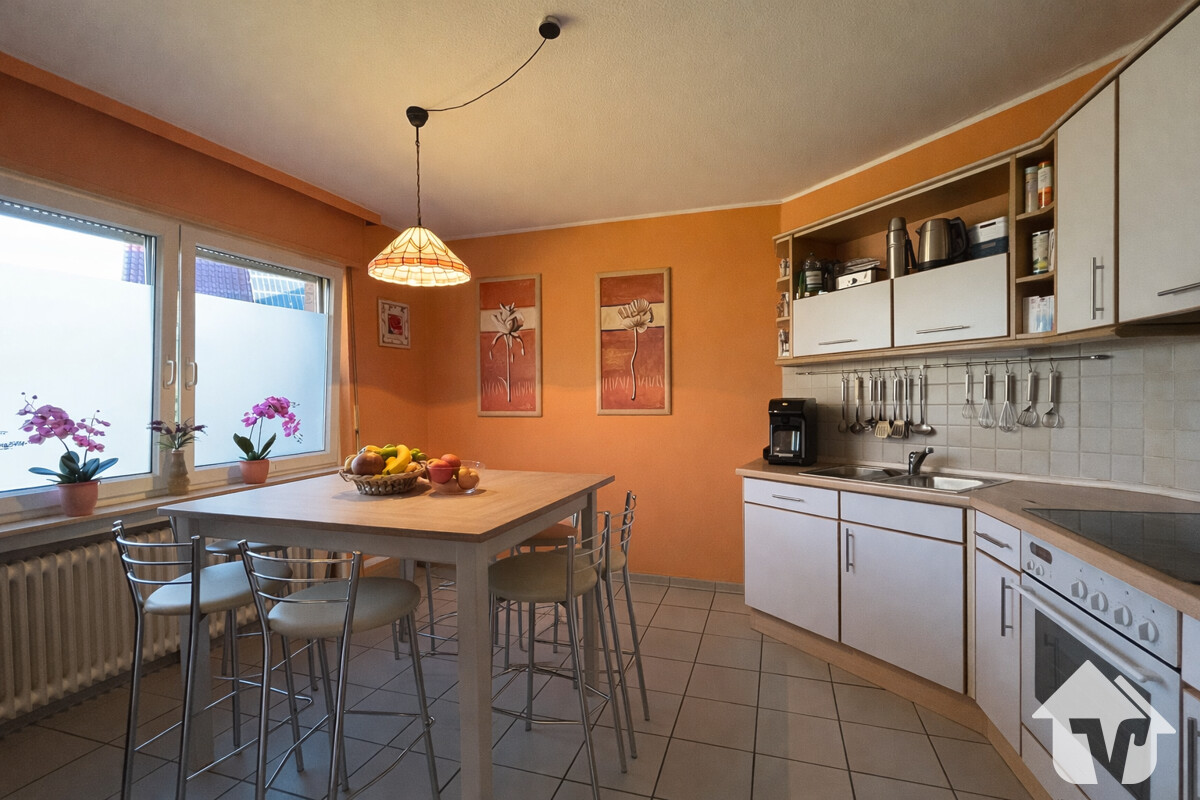 Immobilie in Lähden - Zwei Wohnwelten, ein Zuhause – großzügiges Zweifamilienhaus mit Charakter in Holte. - Bild 4