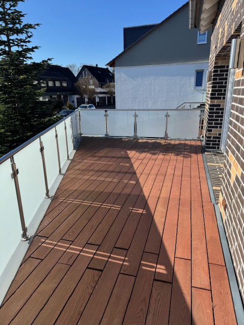 Top exklusive Traumwohnung mit mehreren Möglichkeiten wie z.B Arbeiten und Wohnen kombiniert!!