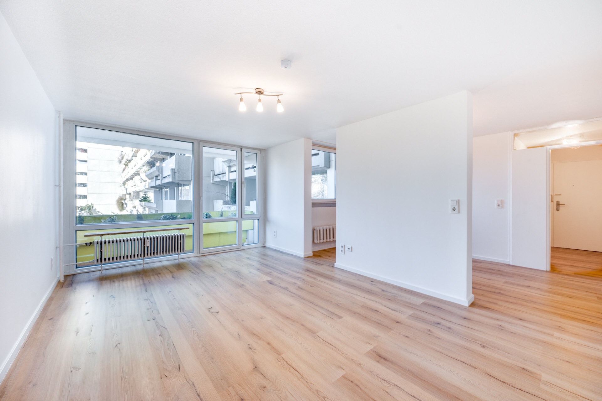 AIGNER - Frisch renovierte 3-Zimmer-Wohnung in gut angebundener Wohnlage