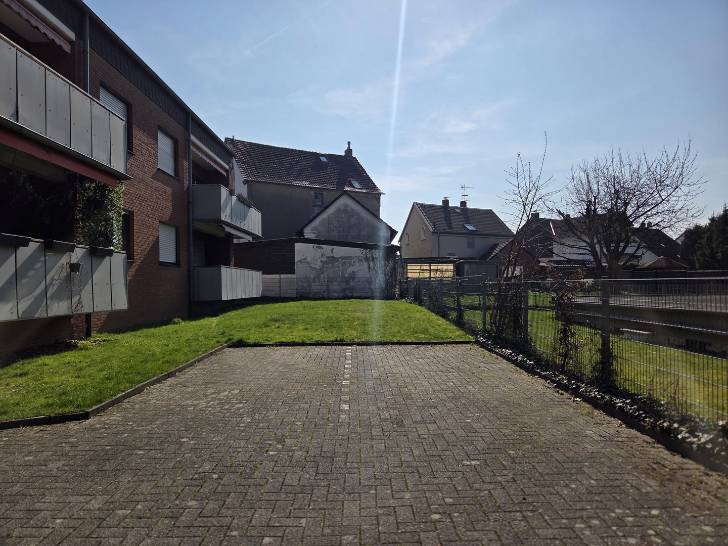 Property thumbnail 12