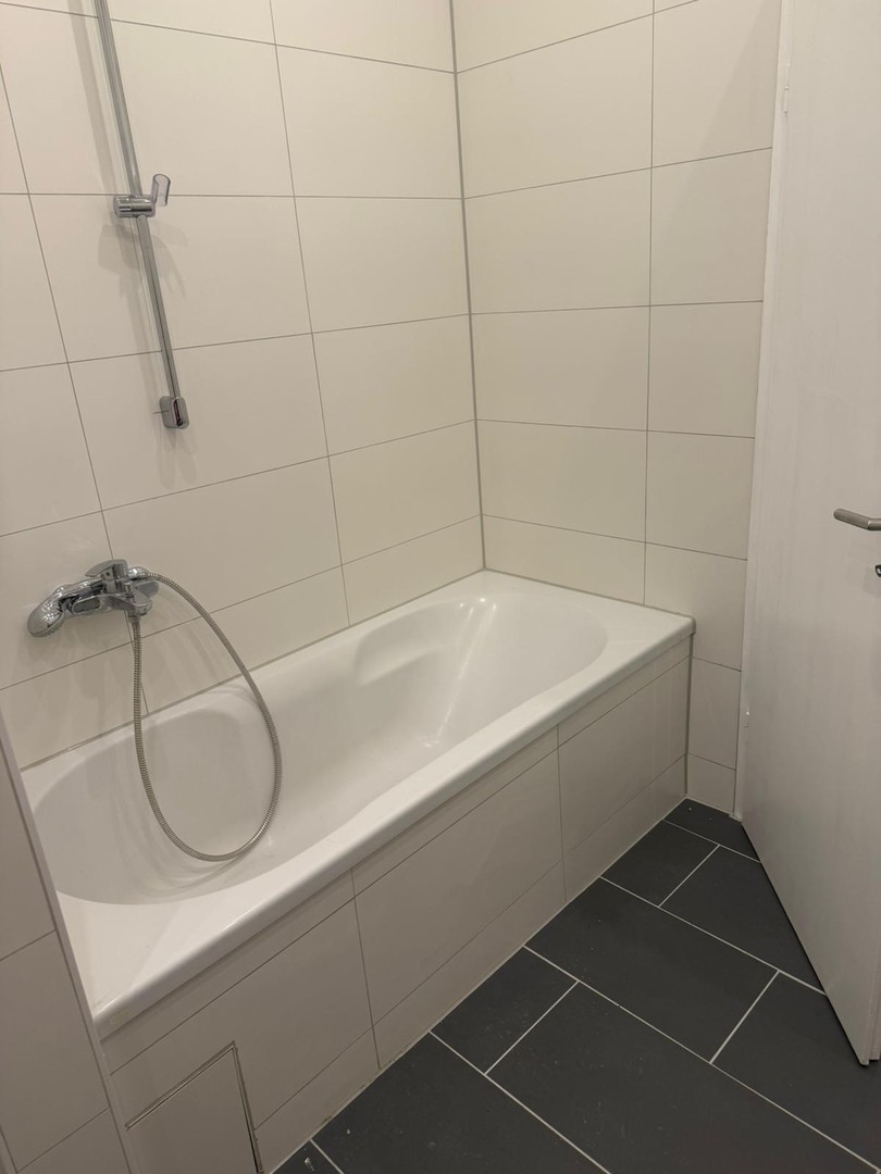 Property thumbnail 12