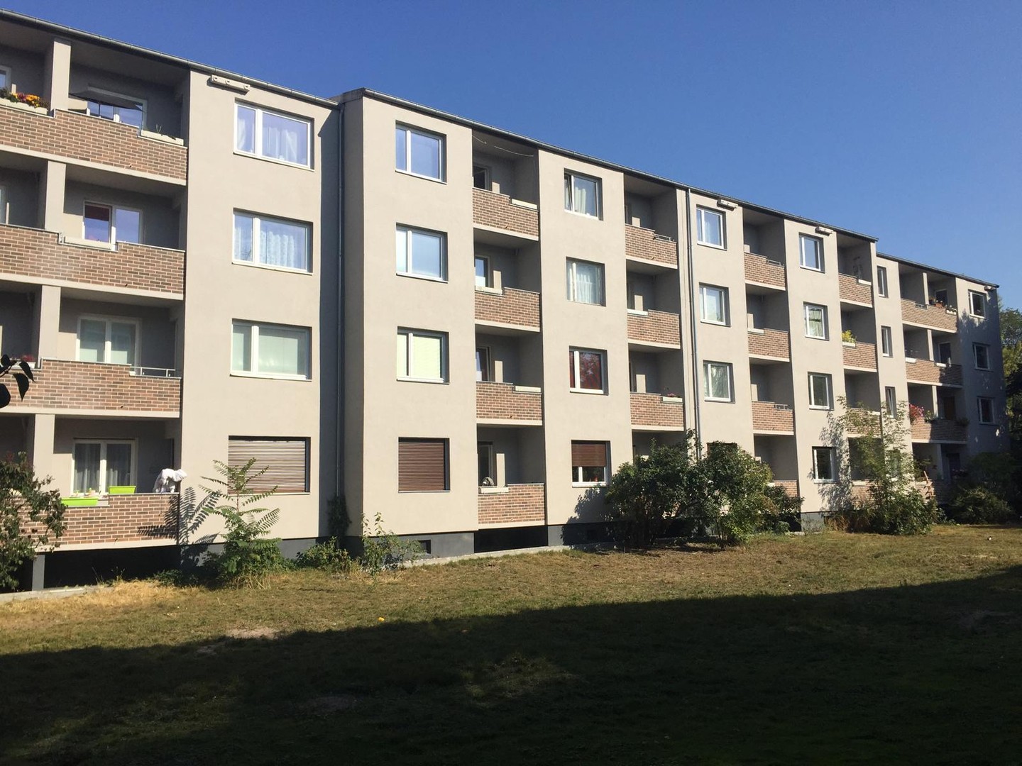 Property thumbnail 2