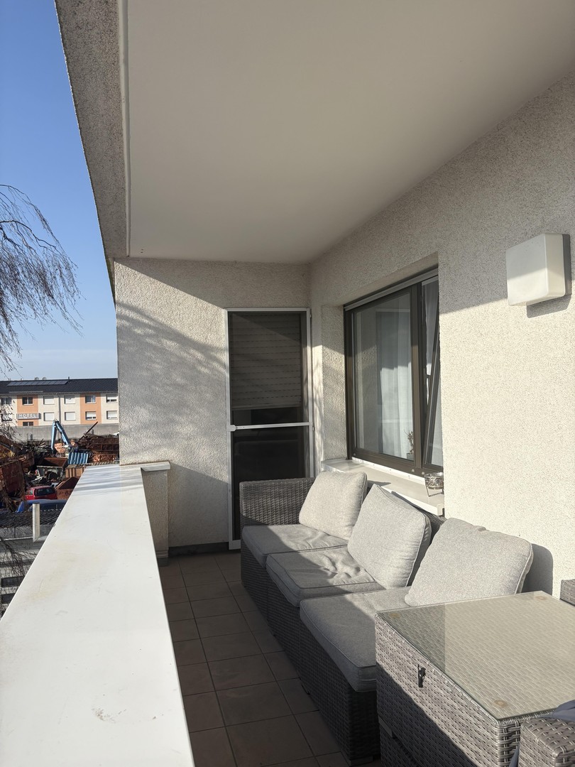 *** Schöne, besonders gut geschnittene -3,5 Zi- Whg - mit Balkon in Wesseling***