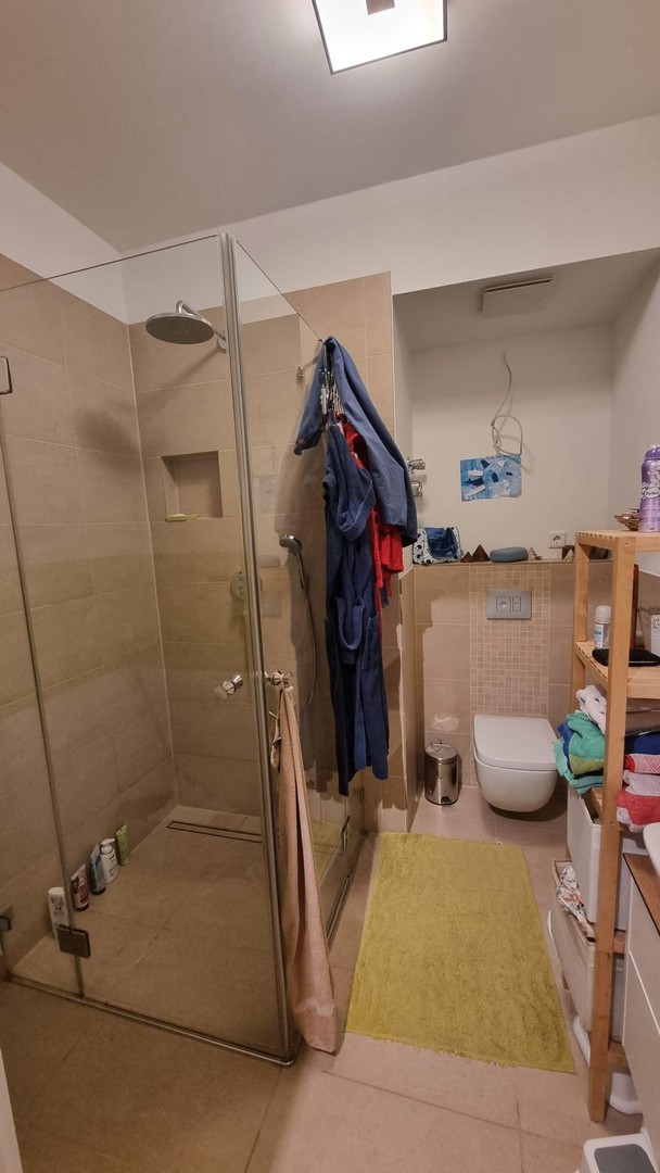 Property thumbnail 11