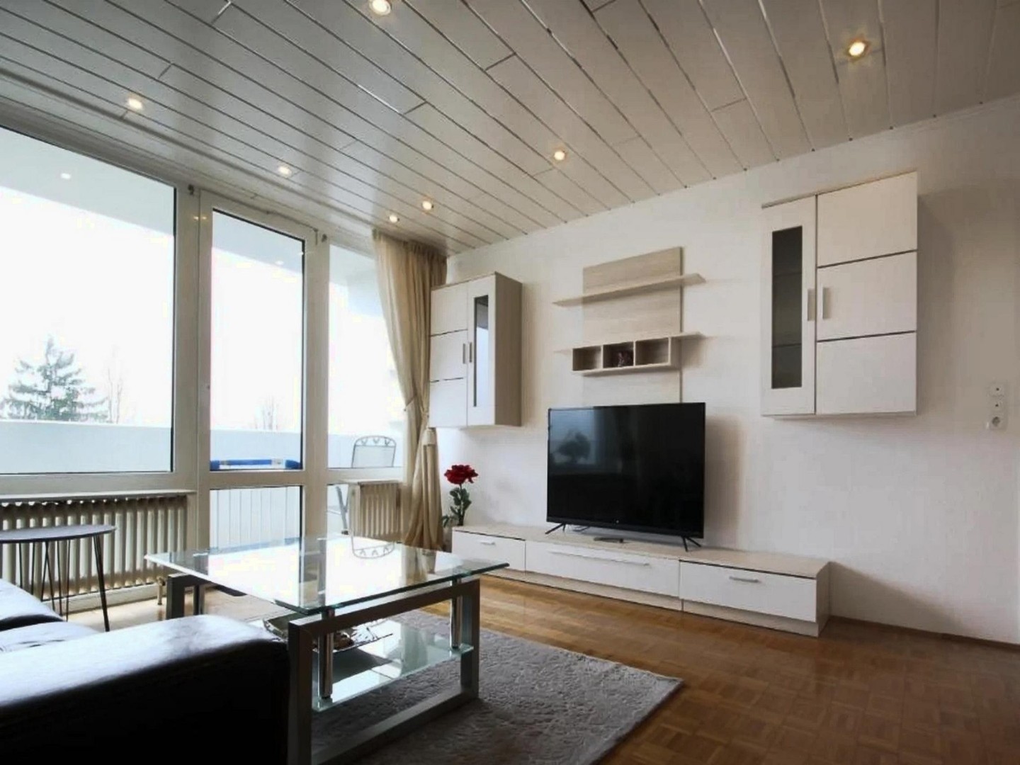 Property thumbnail 2