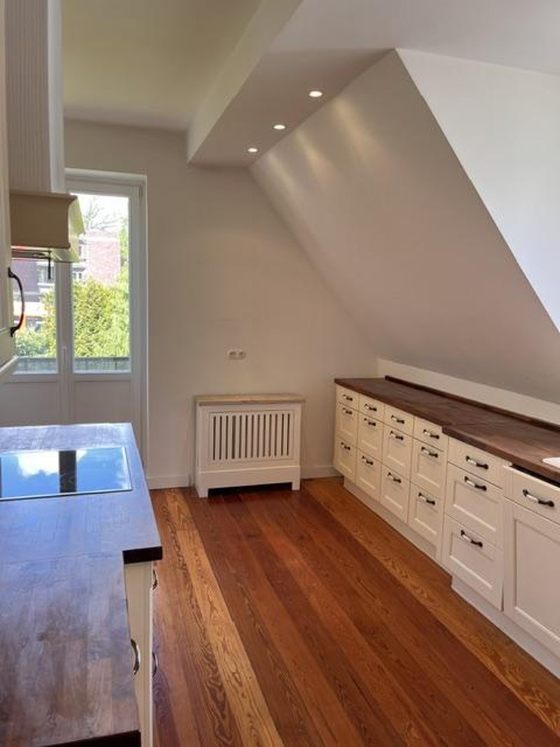 Property thumbnail 9