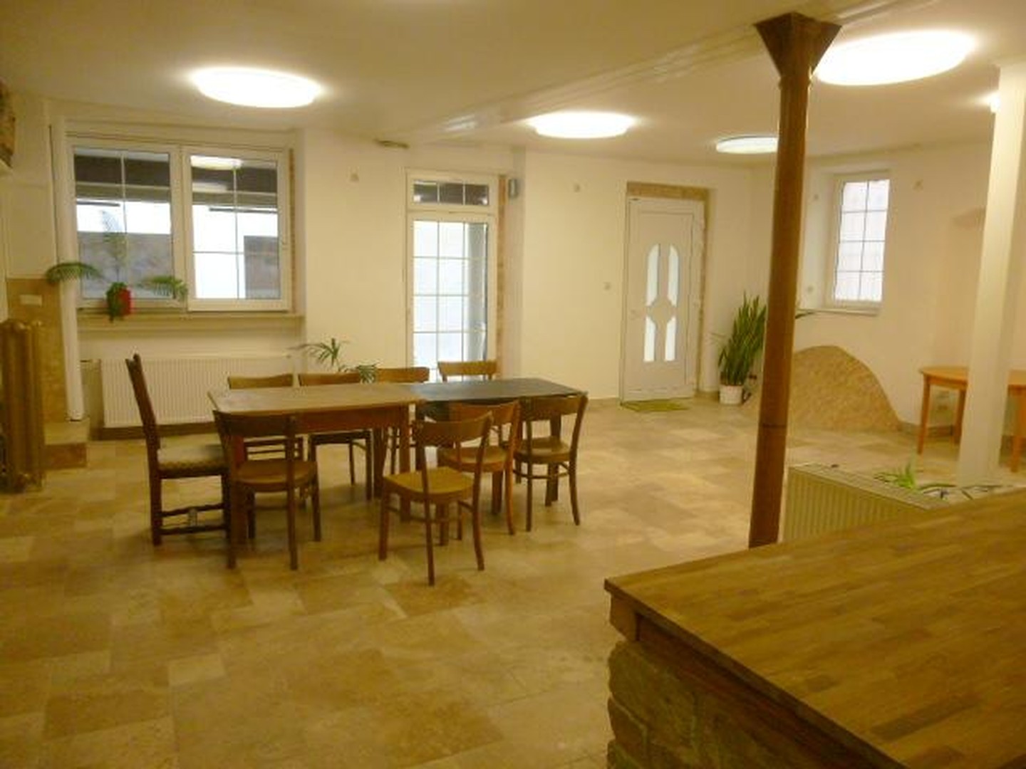 Property thumbnail 2