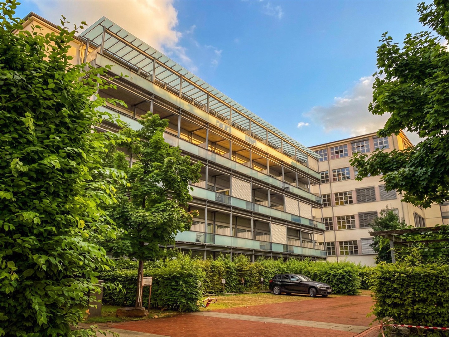 Property thumbnail 2