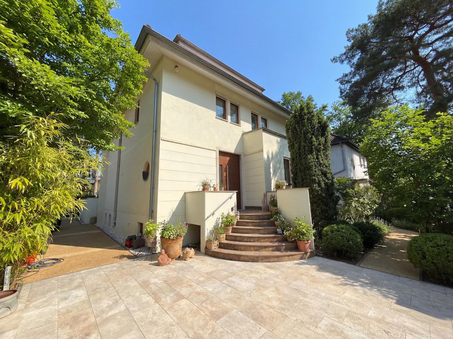 Property thumbnail 4