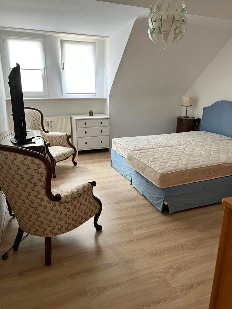 Property thumbnail 9