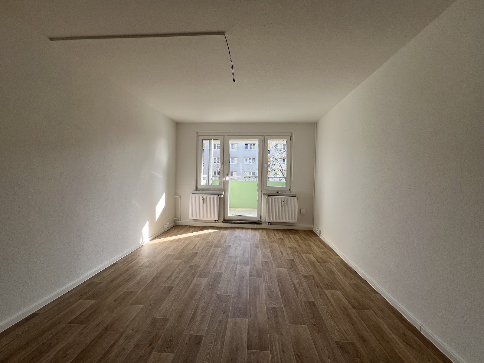 Frisch sanierte Erdgeschosswohnung mit Balkon direkt am Stadtpark für Naturliebhaber – Chemnitz – Vorschaubild 10
