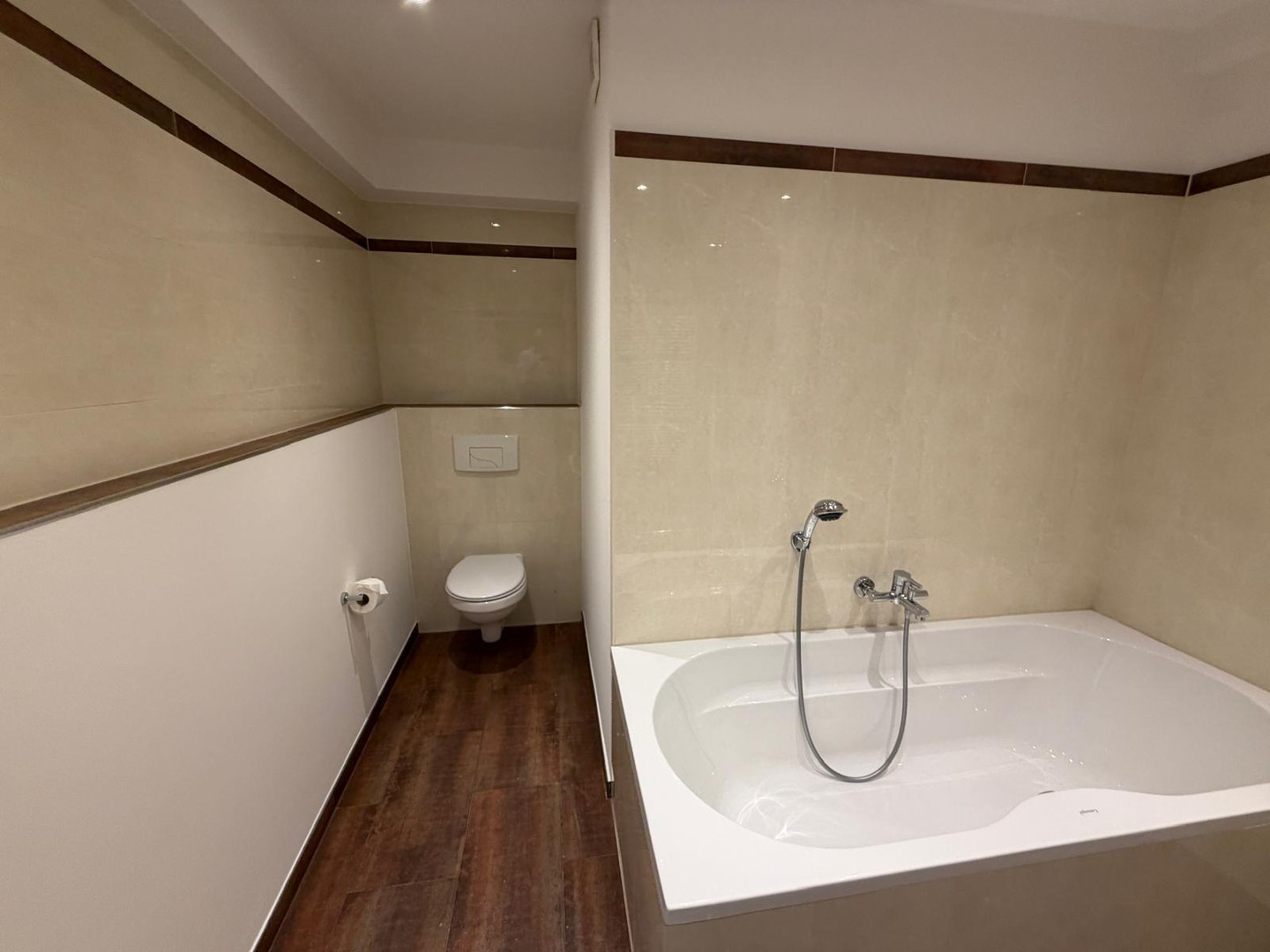 Property thumbnail 16