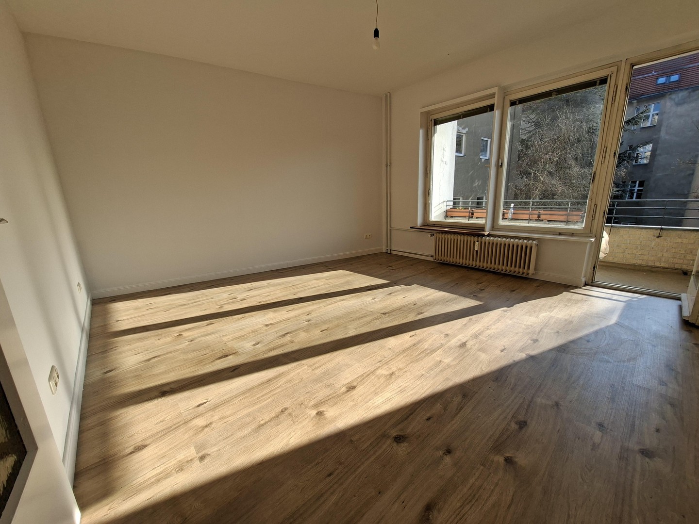 Property thumbnail 3