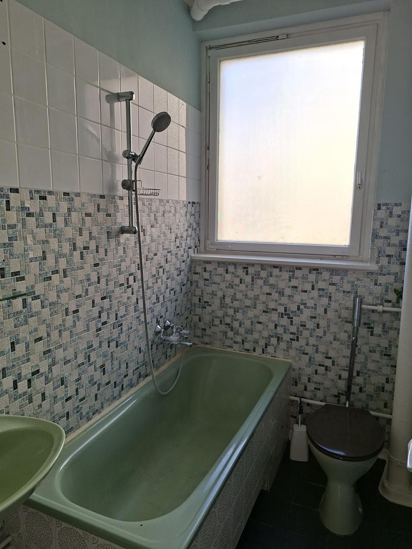 Property thumbnail 11