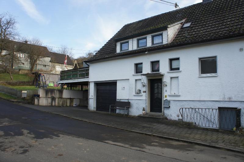 Immobilie in Limbach - ** ZWEIFAMILIENHAUS IN LIMBACH - KROPPACHER SCHWEIZ **** - Bild 0
