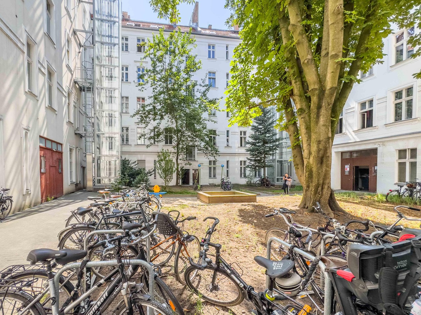 Property thumbnail 8