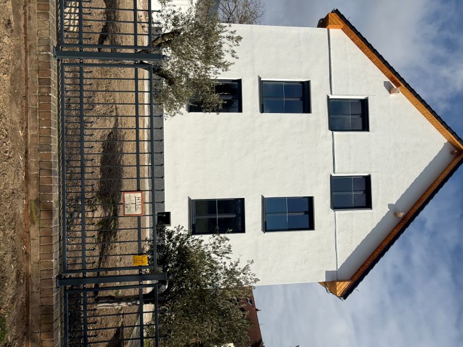 Property thumbnail 2