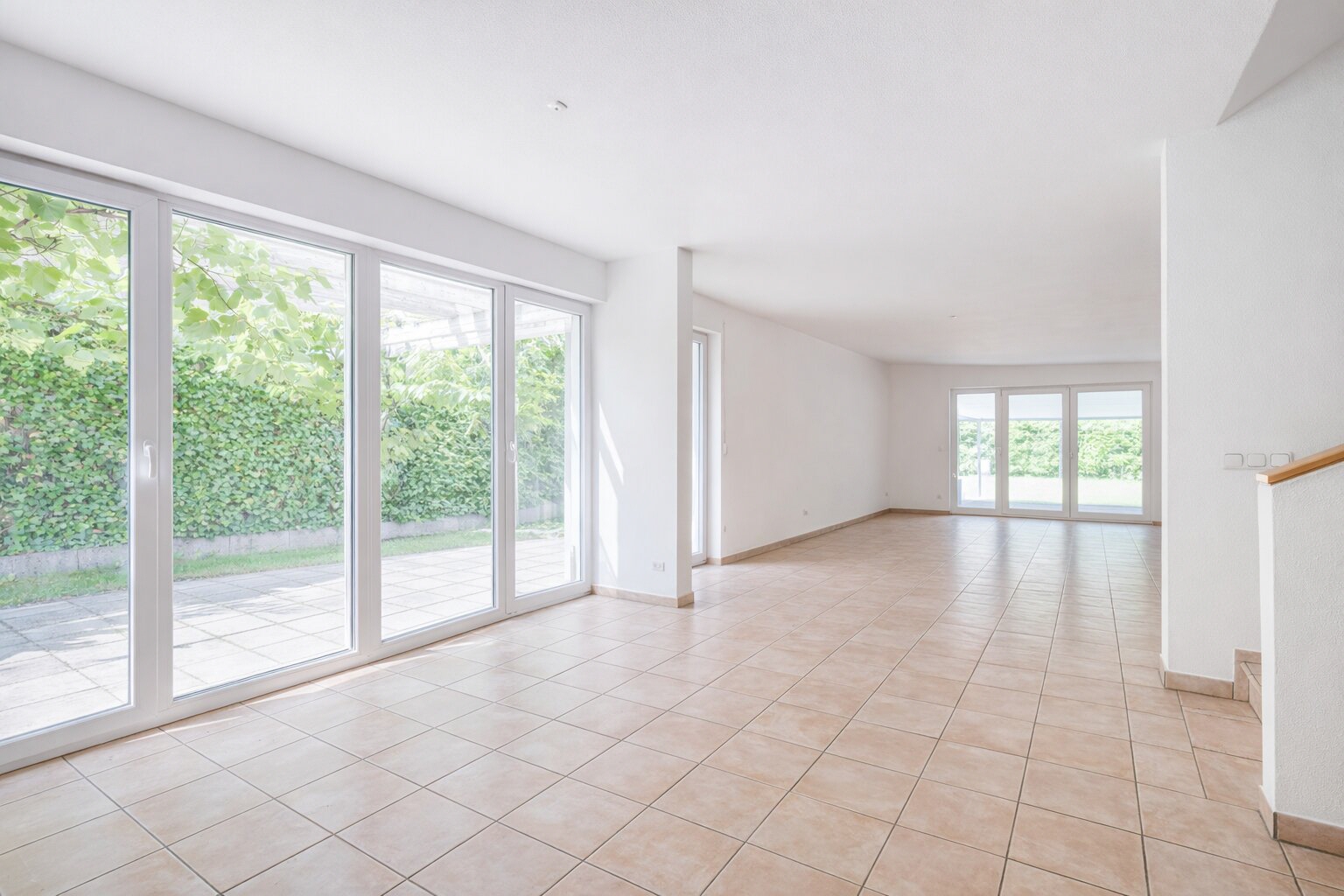 AIGNER - Stilvolle Großzügigkeit in Bestlage – Exklusives Einfamilienhaus in Obermenzing